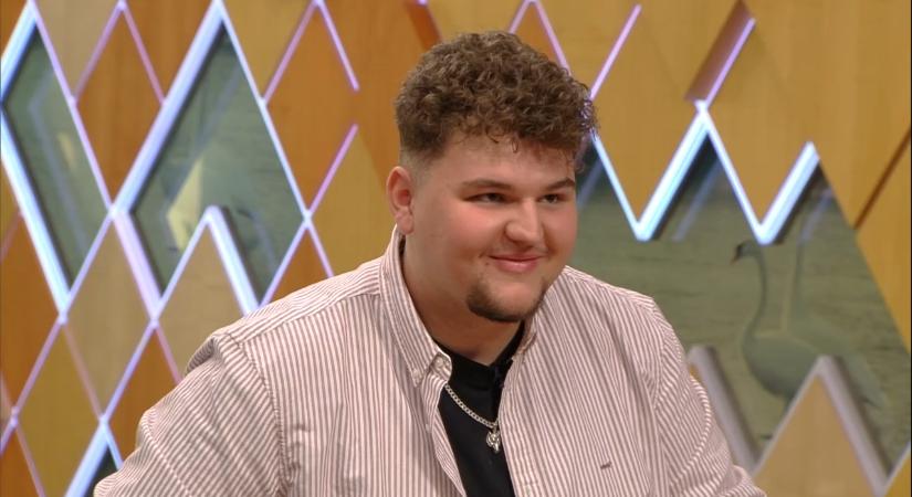 Szabó Bence megénekeltette Szujó Zoltánt a Reggeliben