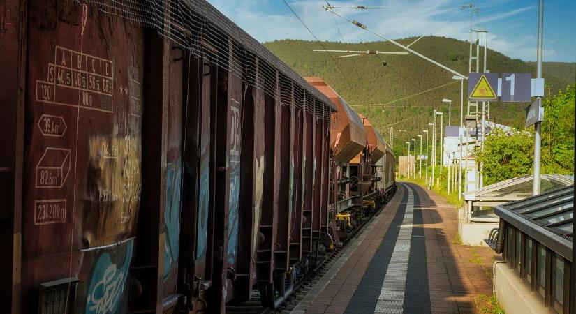 Magyarországon épít gyárat egy román vasúti cég