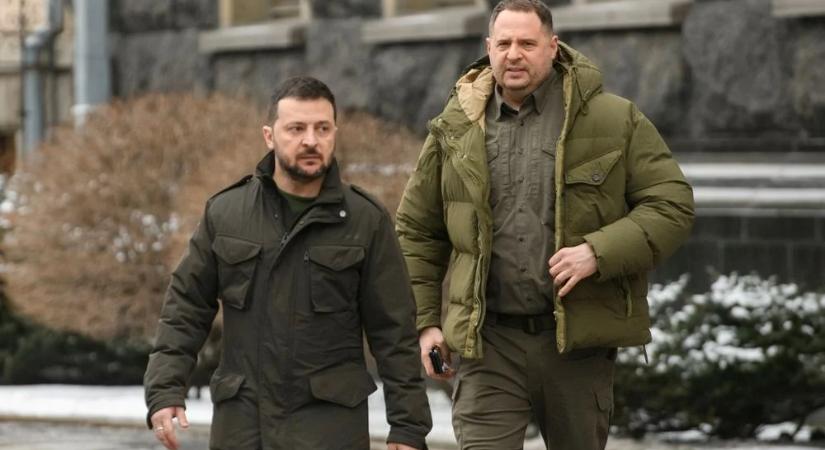 Korrupciós bomba Kijevben: Házkutatást tartottak, Zelenszkij főtanácsadójánál