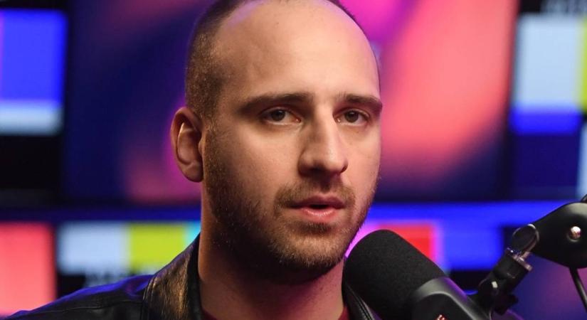 Brasch Bence az apjáról: „Mindig túllépett. Amikor másik családhoz elment, az előzőt telibe fosta”