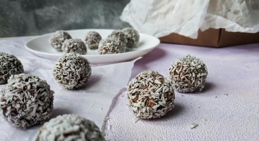 Puha csokis-kókuszos golyók: villámgyors ünnepi aprósütemény