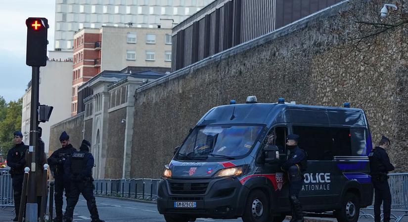 Franciaország: három embert letartóztattak Oroszországnak való kémkedés gyanújával