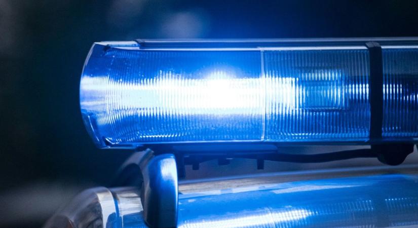 Fényes nappal, a rendőrkapitányság mellett lőttek agyon egy férfit