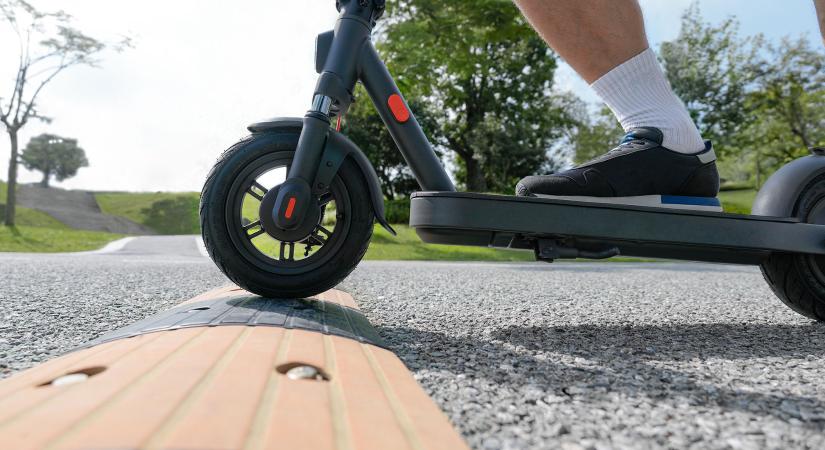 Rommá büntetnék a rollereseket ebben a magyar városban