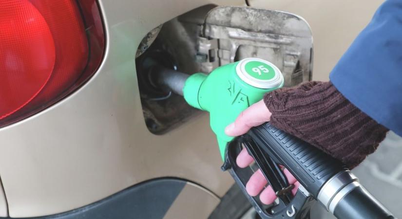 Készítsd lélekben magad és a tárcád, itt a bejelentés a szombati üzemanyagárakról