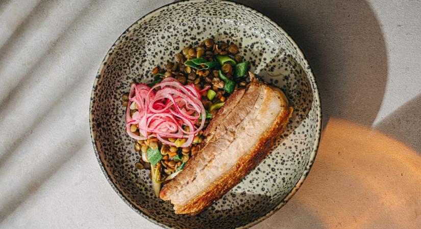 Hack Barnabás három fogással bizonyítja: az ünnepi főzés nem csak anyukáknak való