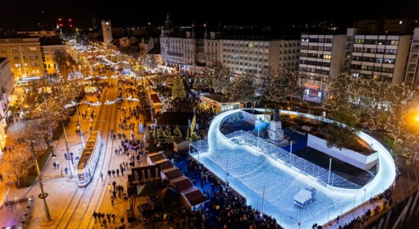 Európa legszebb karácsonyi korcsolyapályáját tudhatja magáénak Debrecen