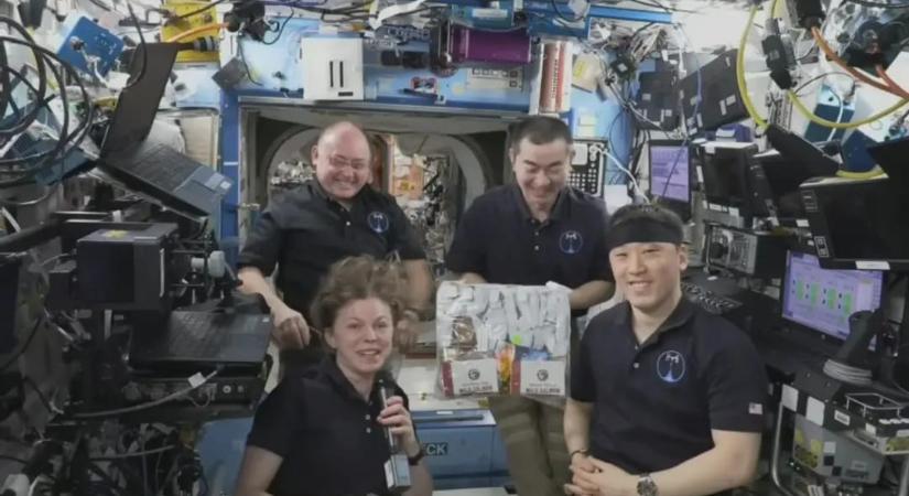 Különleges ünnepi menüt kaptak hálaadásra a Nemzetközi Űrállomás űrhajósai