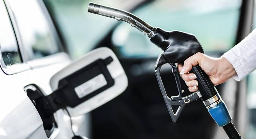 Szombaton meglepődnek majd az autósok: így változnak az üzemanyagárak