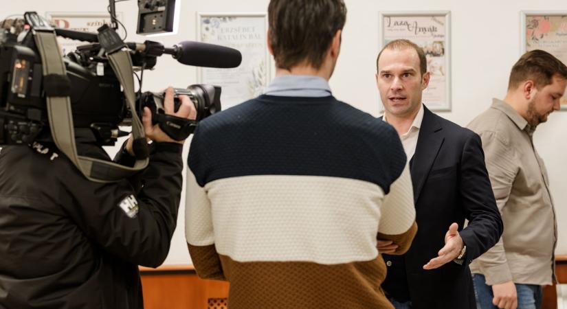 Hollik István a miniszterelnök moszkvai útjáról: ezt teszi egy felelős vezető