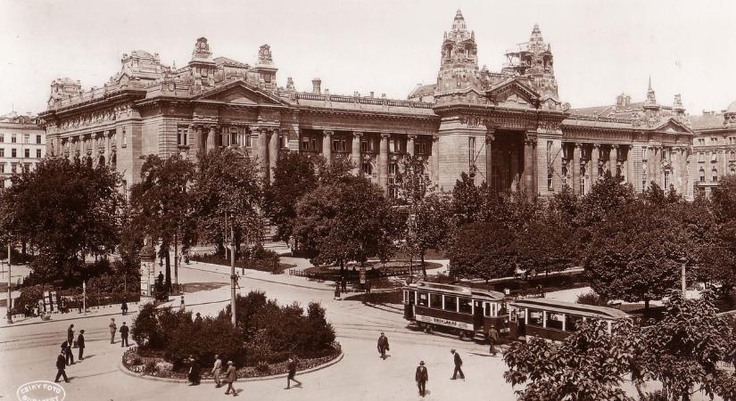 Így nézett ki az első villamos Budapesten 138 éve – Galéria
