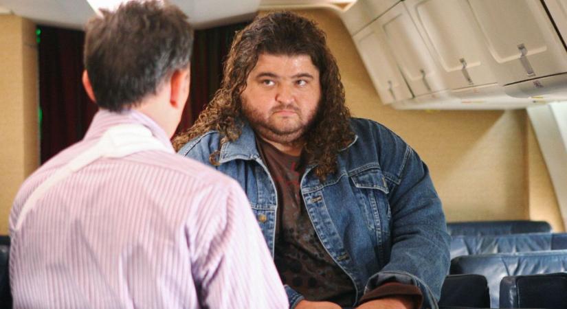 A népszerű fapados légitársaságnál előre fizetendő a pótülés a túlsúlyos utasoknak