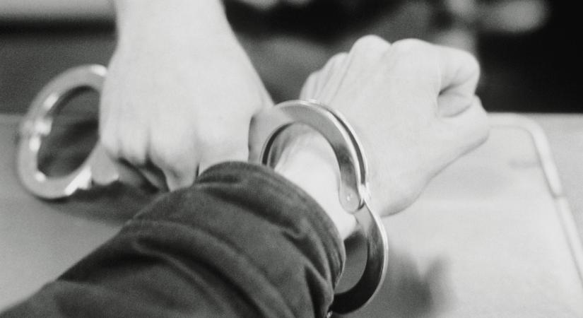 Emberekre lőtt egy budapesti erkélyről három fiatal – megszólalt a rendőrség