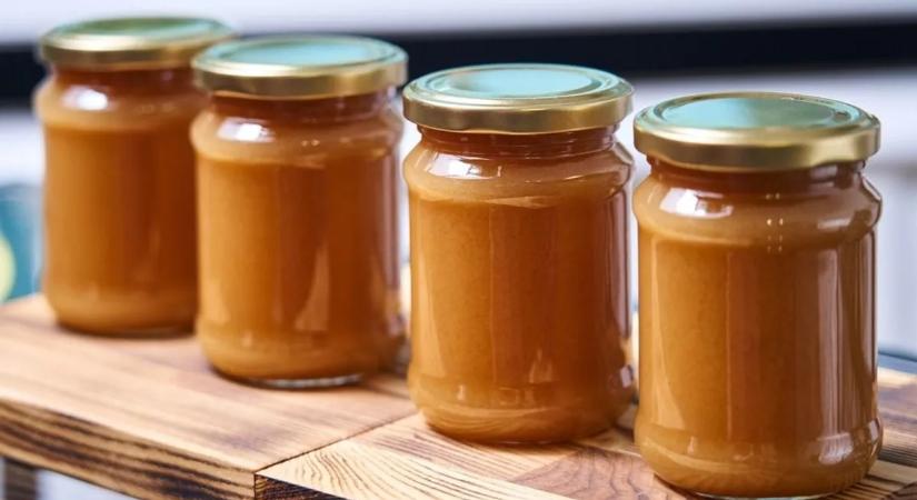 Ettől a gasztroajándéktól leesik a család álla: üveges tejkaramella házilag