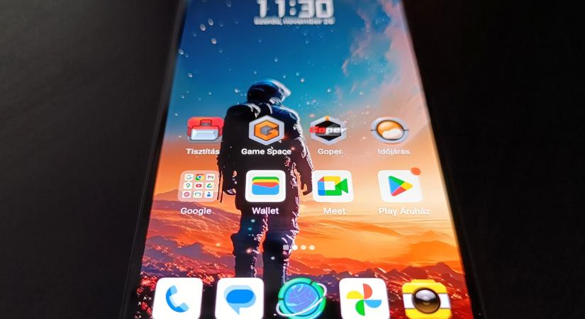 Futurisztikus telefon született - ami tényleg tud újat mutatni