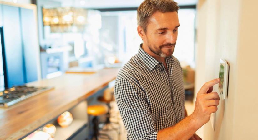 Rengeteg forintot spórolhatsz télen az otthonodban ezzel az apró trükkel, nem is gondolnád, hogy ez ennyit számít