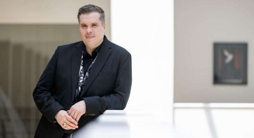 „Az újév küszöbén nem pusztán az idő múlását ünnepeljük, hanem az újjászületés lehetőségét is” – interjú dr. Both Miklóssal