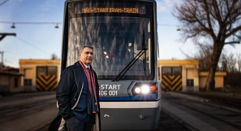 Lázár János: A politikai vandálok sem állhatnak a Tram-train beruházás útjába