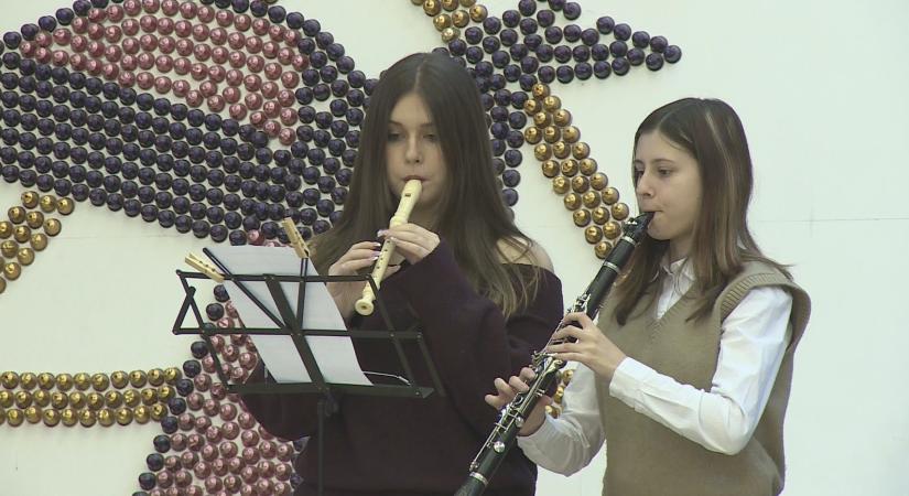 Hitről a Baksa Átriumban