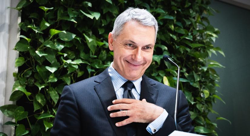 Minő véletlen: Lázár házi tervezője és volt miniszteri biztosa lehet a debreceni pusztába száműzött Közlekedési Múzeum tervezője is