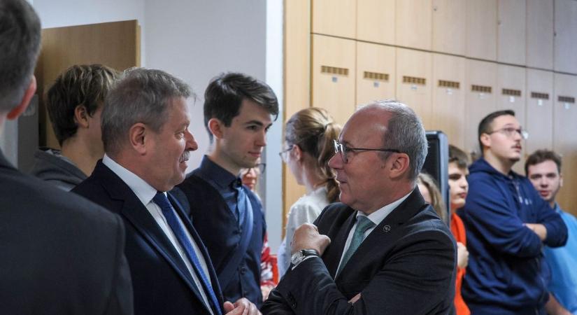 Átfogó életpályamodellt hoztak létre a tehetséges középiskolások számára (galéria)