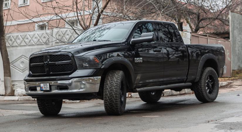 Ki akarnak tiltani egy autót az európai utakról