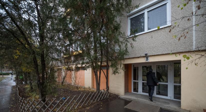 Rejtély borzolja a kedélyeket Makkosházán: nem hiszed el, mi történik a Hont Ferenc utcai postaládák körül!