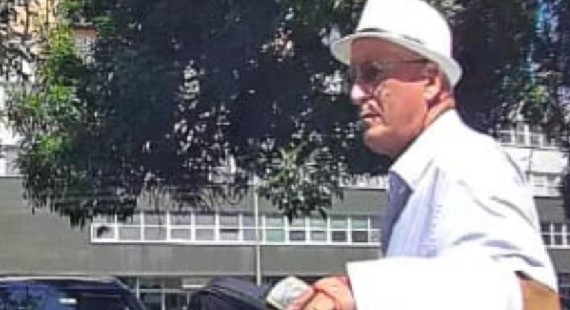 Elloptak egy vászontáskát egy autóból Pozsonyban, 18 millió forint volt benne