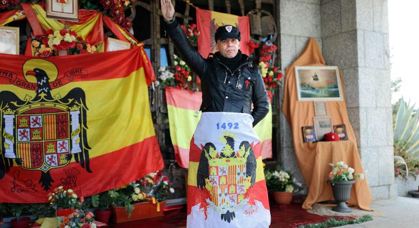 Évtizedekig pucolták el a szobrait, ma már nevetni is szabad az ötven évvel ezelőtt meghalt Franco diktátoron