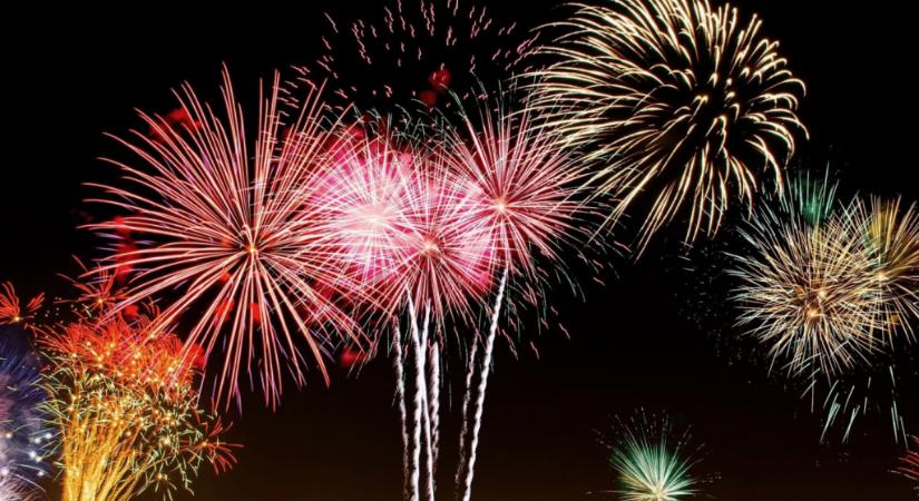 Egyetlen éjszaka alatt 150.000 euró – Mennyit keresnek a legnagyobb sztárok szilveszterkor?