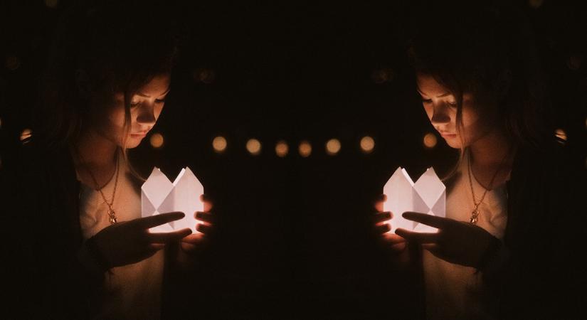 Hétvégi horoszkóp, 2025. november 29-30.: az Oroszlán felismer valamit a saját reakcióiban, a Vízöntő új irányt vállal fel