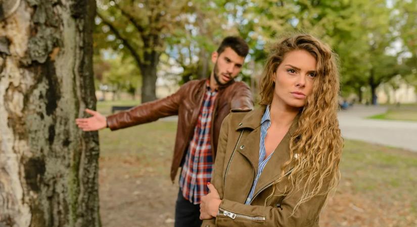 "A szenvedélybeteg férjem megcsalt, és továbbra sem kér segítséget. Vissza kellene fogadnom?"