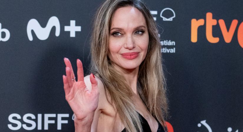 Angelina Jolie új életet kezd: három országban is házat keres Amerikán kívül