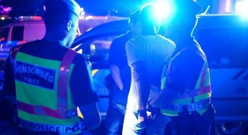 Pénz helyett bilincset kapott az álrendőr – videón a rajtaütés