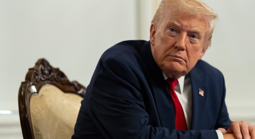 Trump felfüggesztette Biden „automatikus” aláírású rendeleteit – jogi káosz fenyeget