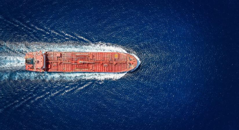 Rendkívüli helyzet állt elő a Fekete-tengeren – két tankerhajón is robbanás történt