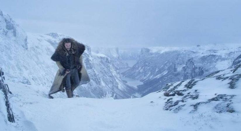 Az egyik legjobb western sorozat a Netflixen Jason Momoa főszereplésével