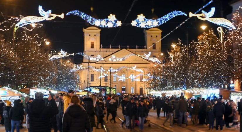 Már látogatható: Rangos elismerést kapott a debreceni karácsonyi vásár