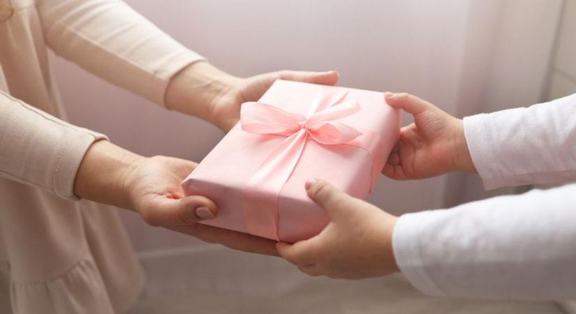 Több száz gyermek karácsonyát teheti szebbé a cipősdoboz akció, már most rengeteg a felajánlás