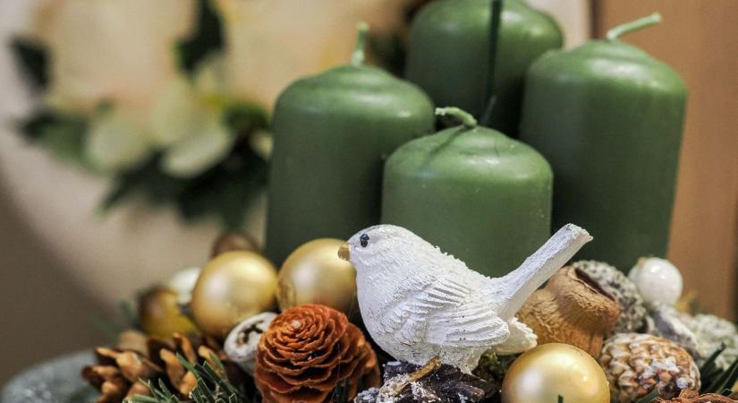 A virágárusok szerint ezek a legkelendőbb adventi koszorúk idén (galéria)