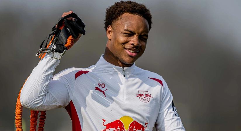 Harcba száll az Arsenal, az FC Barcelona és a Liverpool a Bundesliga 100 millió eurós csillagáért