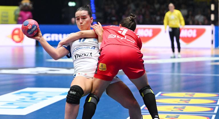 Bombameglepetés a női kézi vb-n: az újonc Feröer-szigeteket legyőzte az Ambros Martín vezette spanyolokat