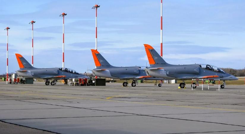 Nyolc magyar Skyfox az égen – több mint látvány, erő!