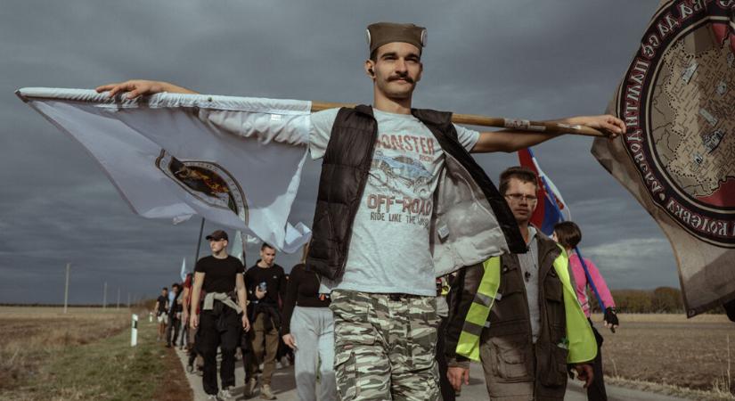 Többezer megtett kilométer, órákon át tartó tiltakozások és az igazság keresése