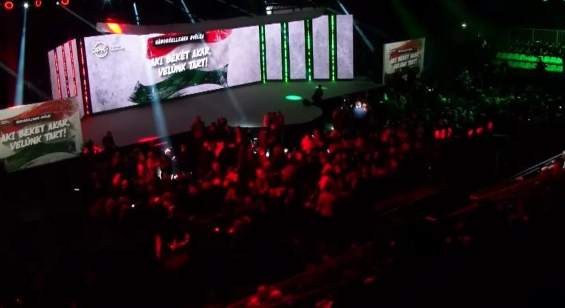 Orbán Viktor: Ez már Nyíregyháza! - Videó