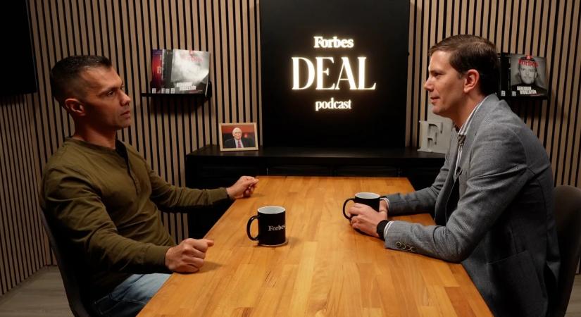 Csippant az sms, mosolyogtunk egy nagyot, és aztán munkanélküli lettem