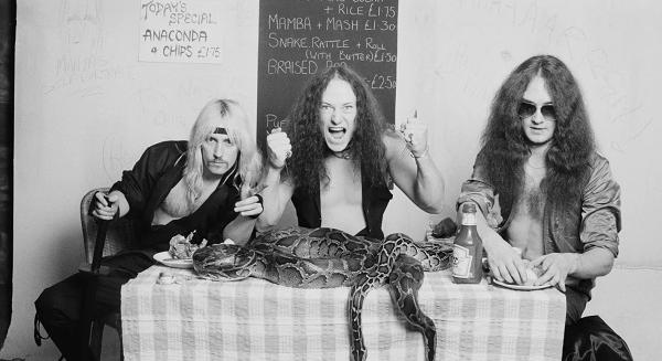 Venom: Mantas és Abaddon hajlandó lett volna együtt ünnepelni Cronos-szal