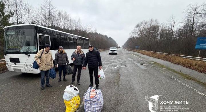Ukrajna 14 civil személyt adott át Oroszországnak