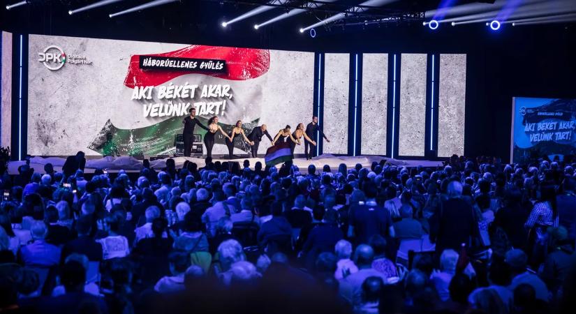 Háborúellenes Gyűlés: A nagy sikerű győri produkció után most Nyíregyházán is különleges műsorral készült a világhírű magyar látványszínház!