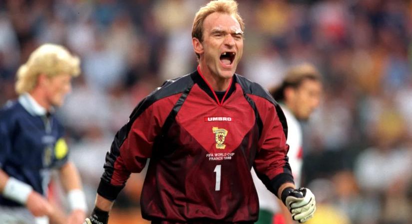 Hová lett Jim Leighton?